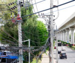 ทำไมเมืองไทยมีสายไฟระโยงระยาง แต่ต่างประเทศเอาสายไฟลงดินหมดแล้ว?