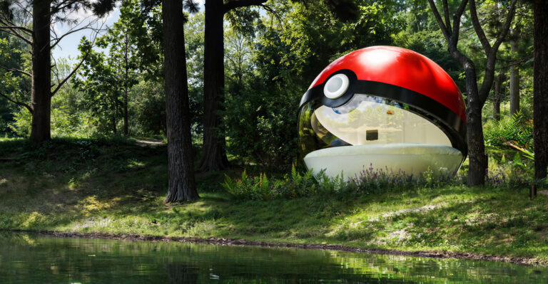 ฝันที่เป็นจริง! เปิดตัวห้องพักทรง “Poké Ball” ขนาดใหญ่ริมเลคในฮอกไกโด